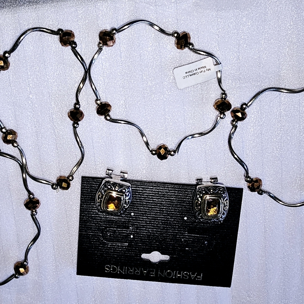 **SOLD**Earrings Bracelets Set